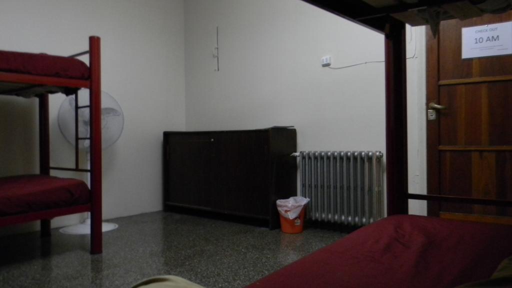 Punto Urbano Hostel Μεντόζα Δωμάτιο φωτογραφία